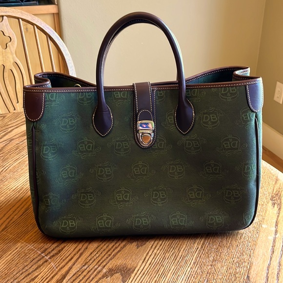 Dooney & Bourke Handbags - Dooney & Bourke satchel/tote